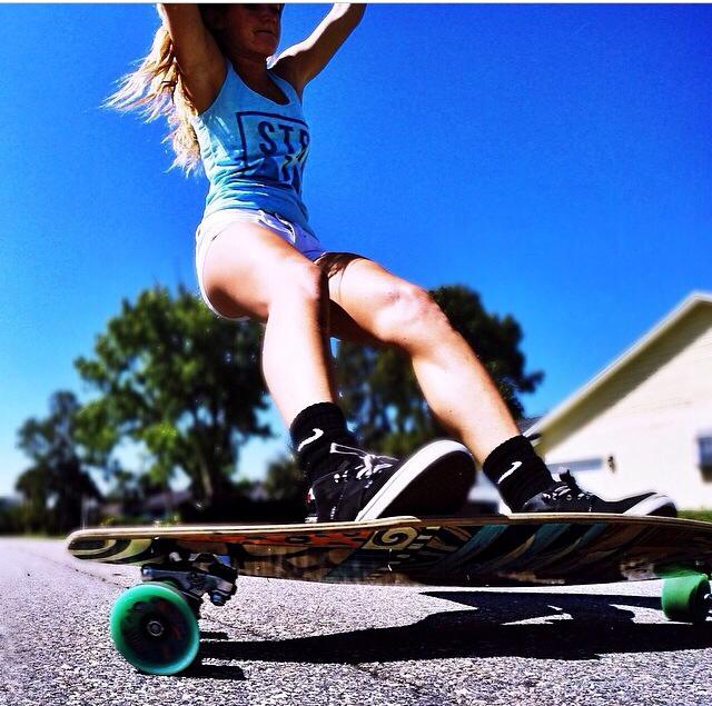 Girls can skate too! Sexy girls on longboards