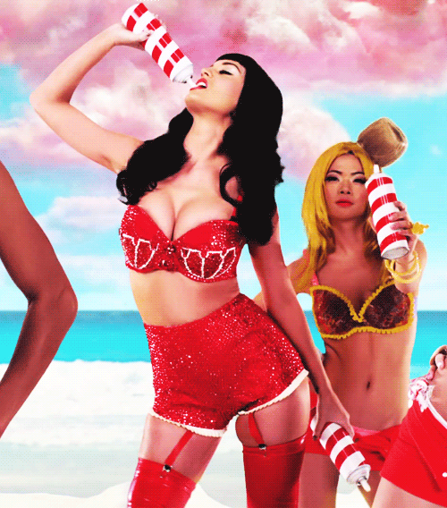 Sexiest Katy Perry GIFs You’ve Ever Seen [36 gifs]